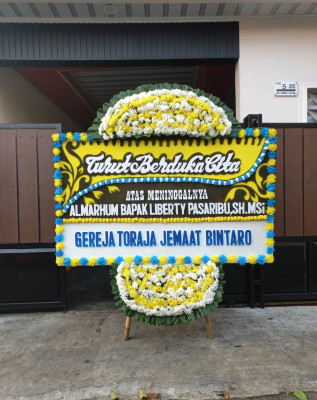 Papan Bunga Duka di Parung Serab